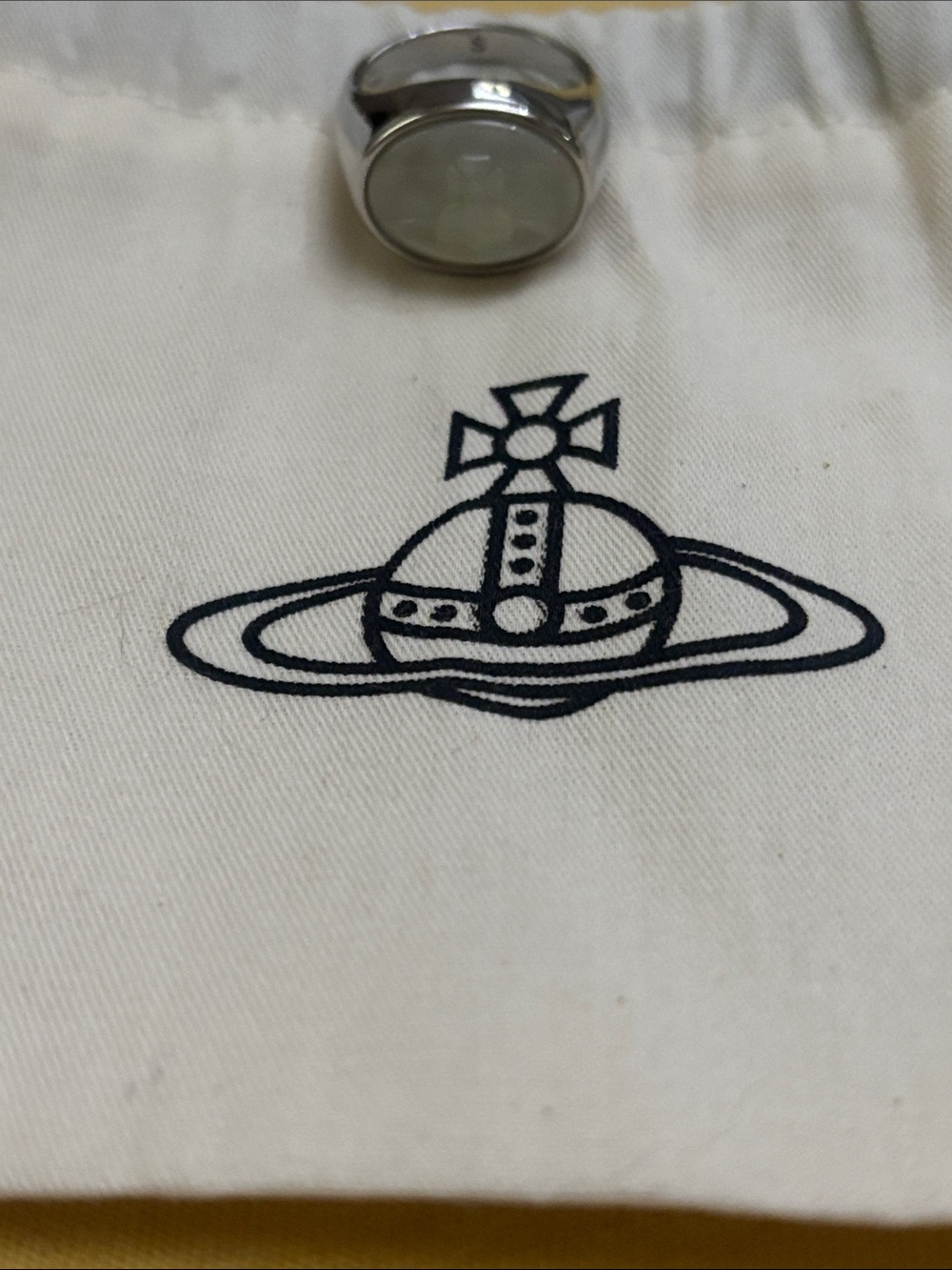 Vivienne Westwood Silver Dome Ring with Pearl-Like Center - Picture 2 of 6